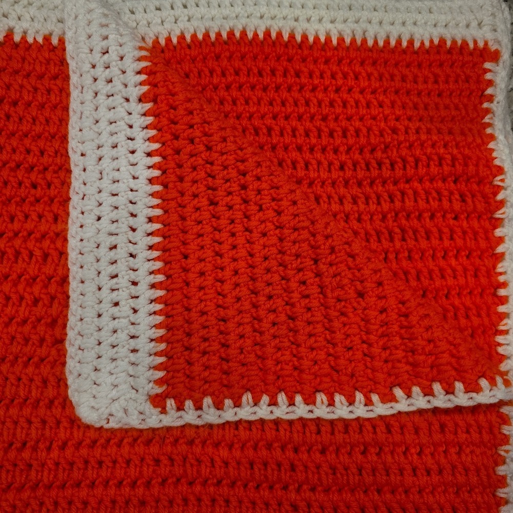 Tennessee Volunteers Crochet Blanket Handmade‎ Orange White Throw 40x38 Inches